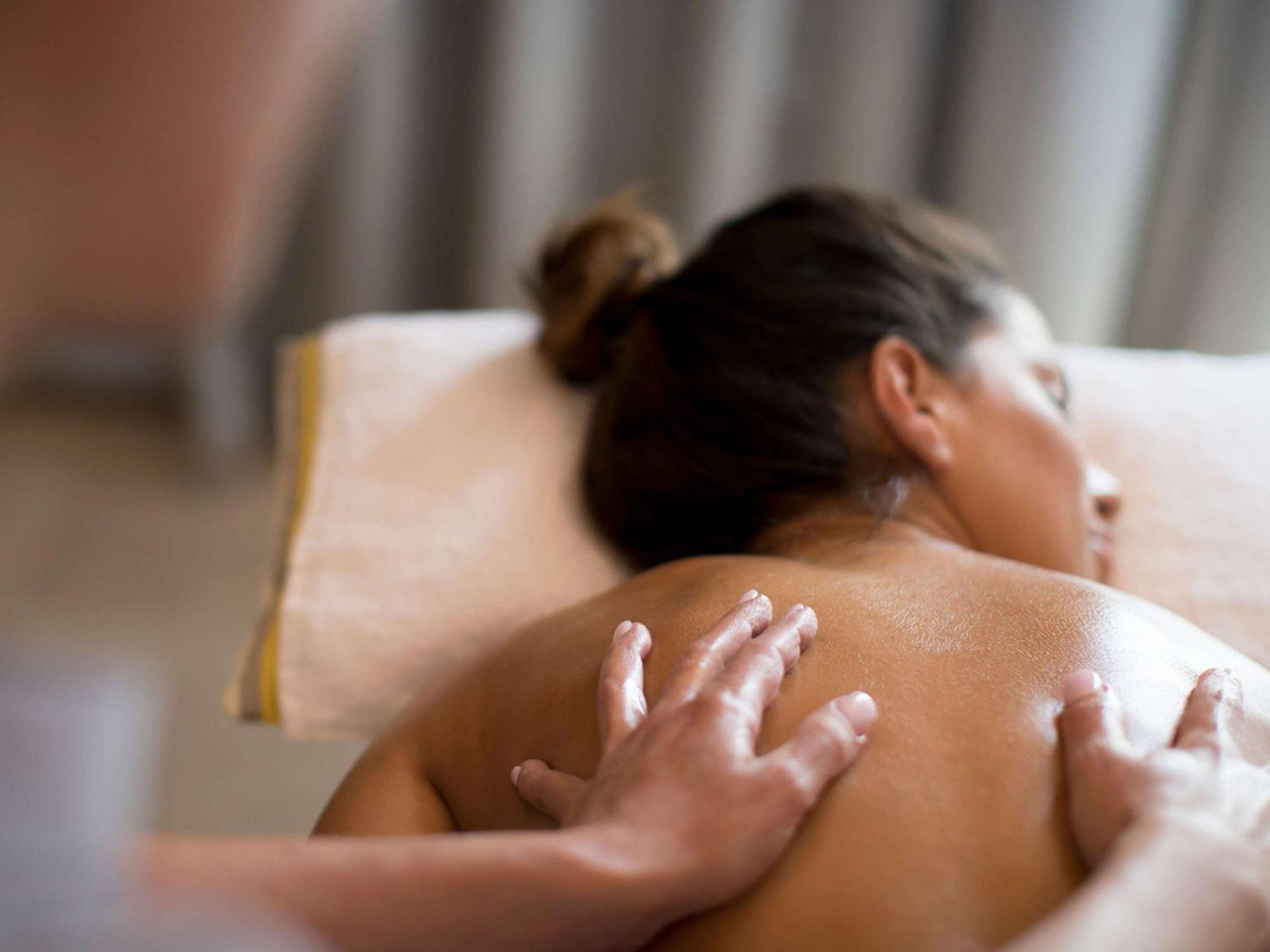 威廉英格利斯索菲特美憬酒店 沃里克农场 外观 照片 Massage
