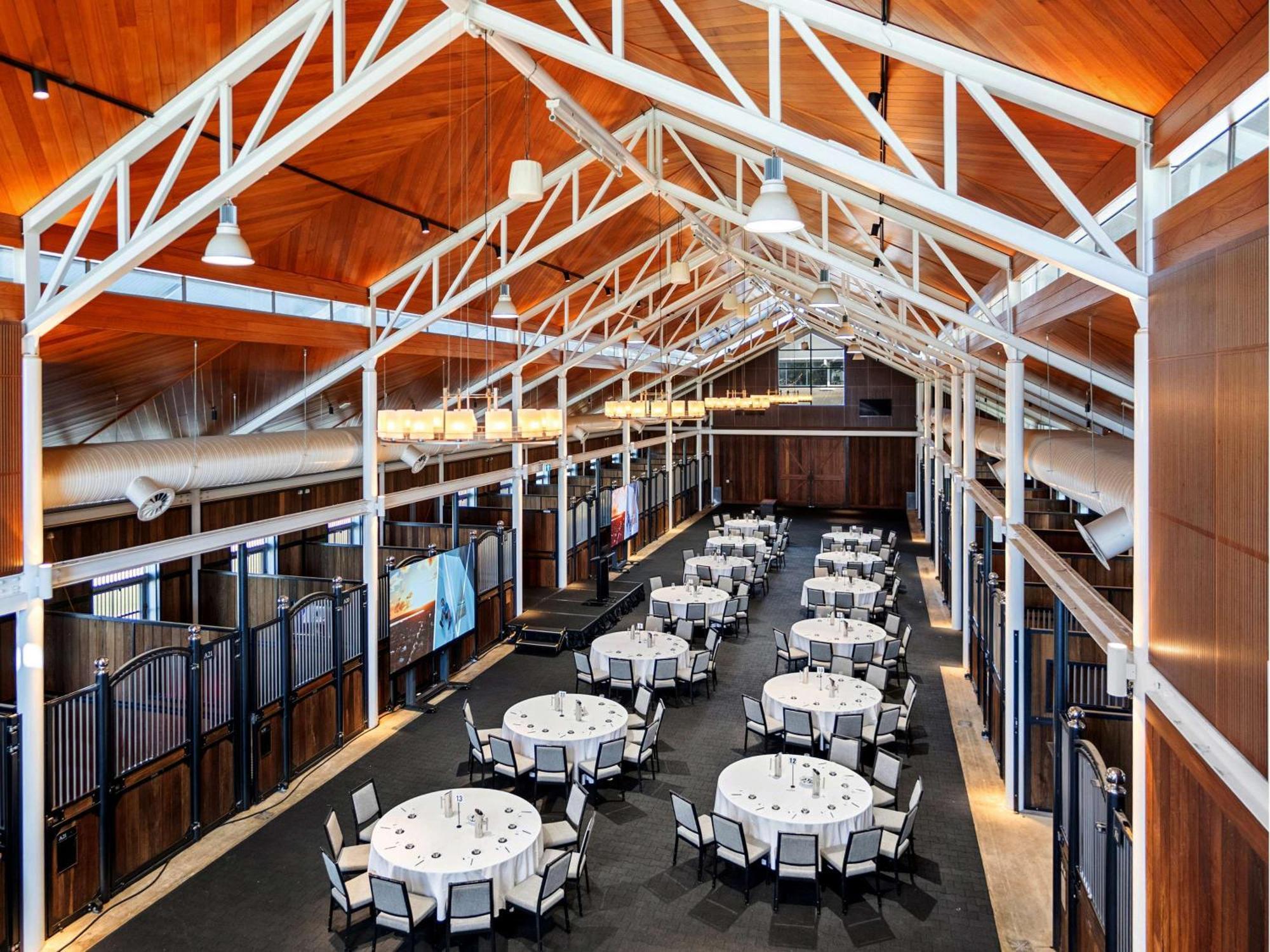 威廉英格利斯索菲特美憬酒店 沃里克农场 外观 照片 The interior of the National Wine Centre